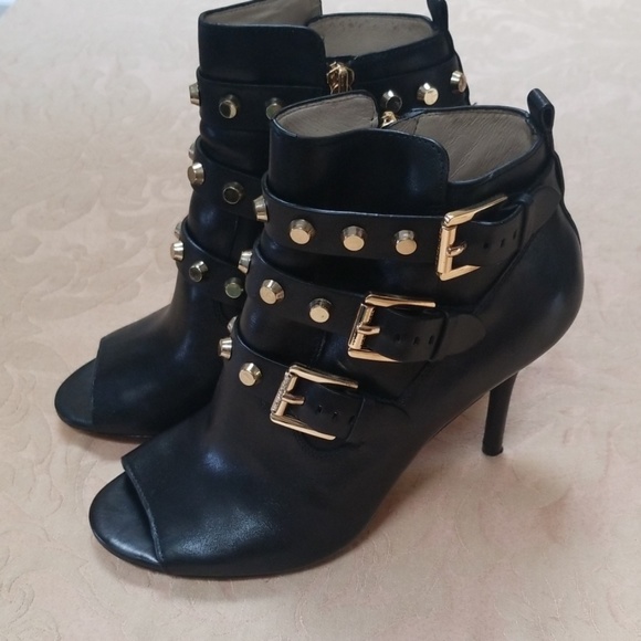Michael Kors Shoes - BLACK MICHEL KORS LEATHER STUDDED BOOTIES SIZE 8M